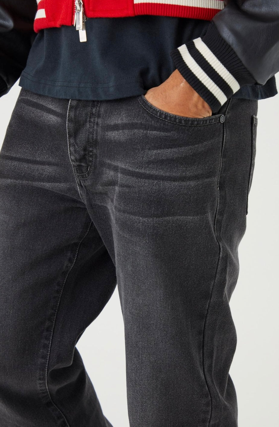 Relaxed Rigid Jean